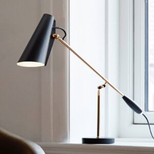 Northern Birdy – stolní lampa v černé/mosazi