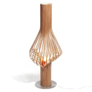 Northern Diva – dubová stojací lampa se stmívačem