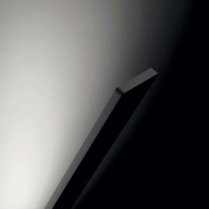Stilnovo LED nástěnné světlo Lama, 3 000 K, černá