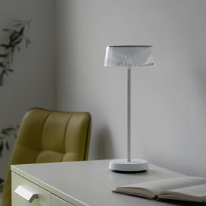 LED stolní lampa Dora
